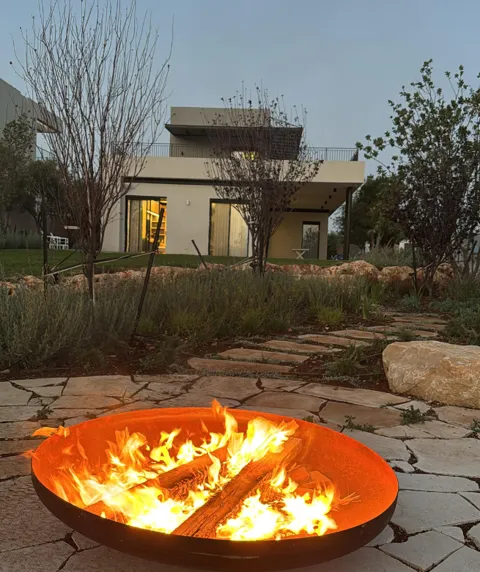 קערת מדורה קורטן (Fire Pit) מעוצבת לחצר ולגינה: תמונה 3