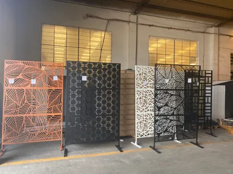מחיצות דקורטיביות בחיתוך לייזר במגוון דוגמאות