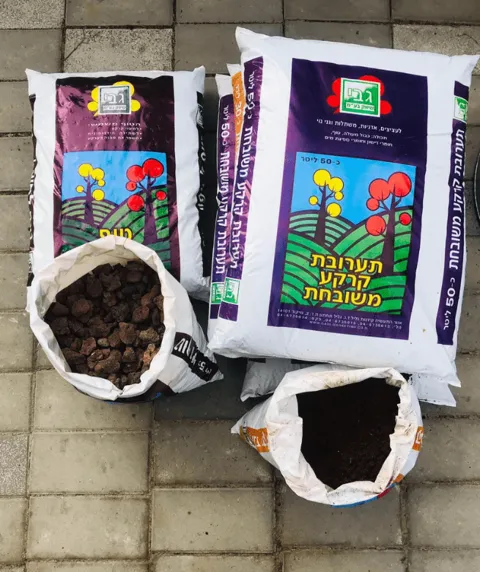 Remplissage en tuf et terre et préparation à la plantation: 3