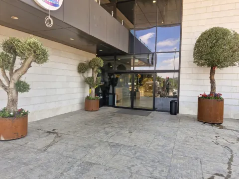 רחבות מרוצפות 10