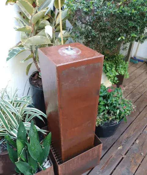 בריכות נוי ואלמנטים למים 5